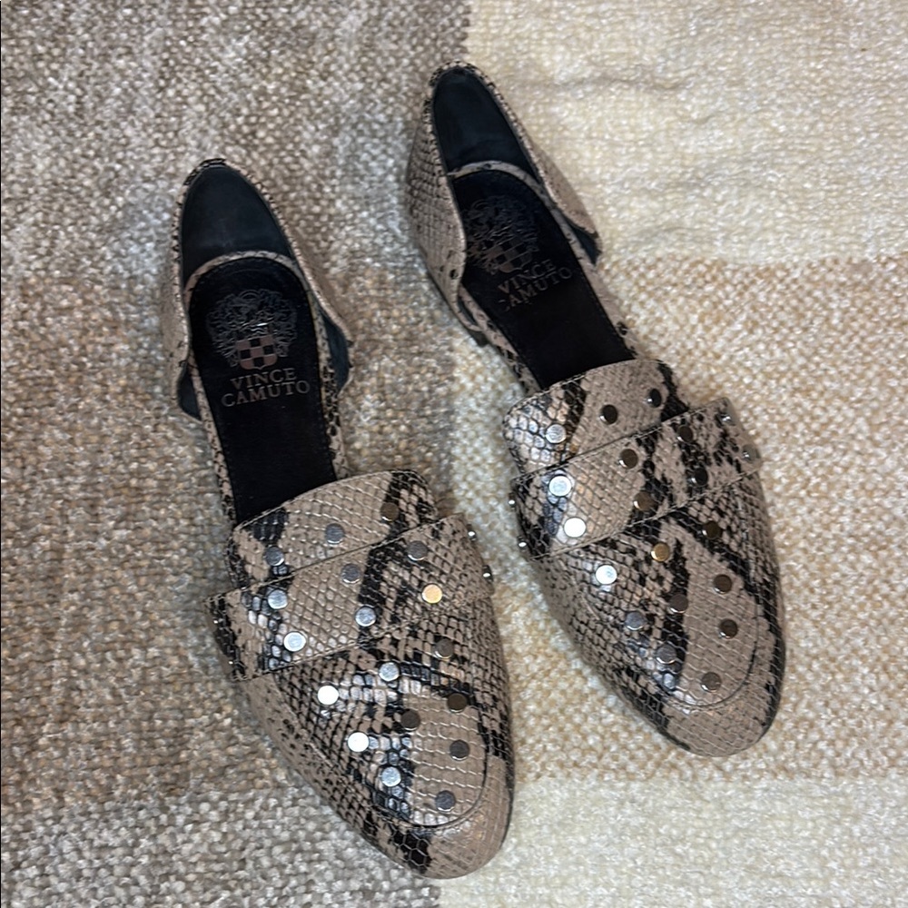 Vince Camuto Black and Tan Loafers with Snakeskin Texture